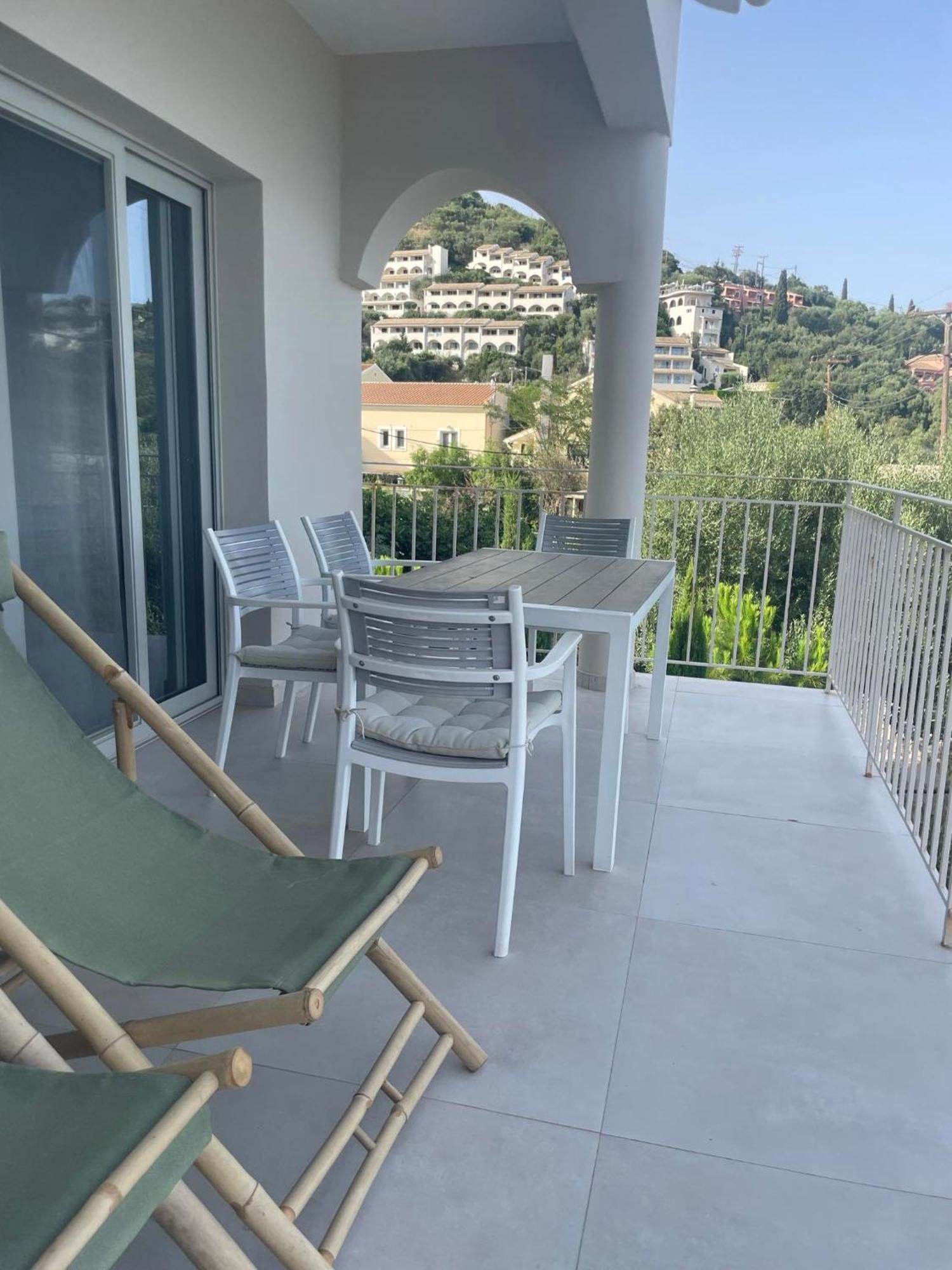 Villa Elsi upper apartment Kalami  Exteriör bild